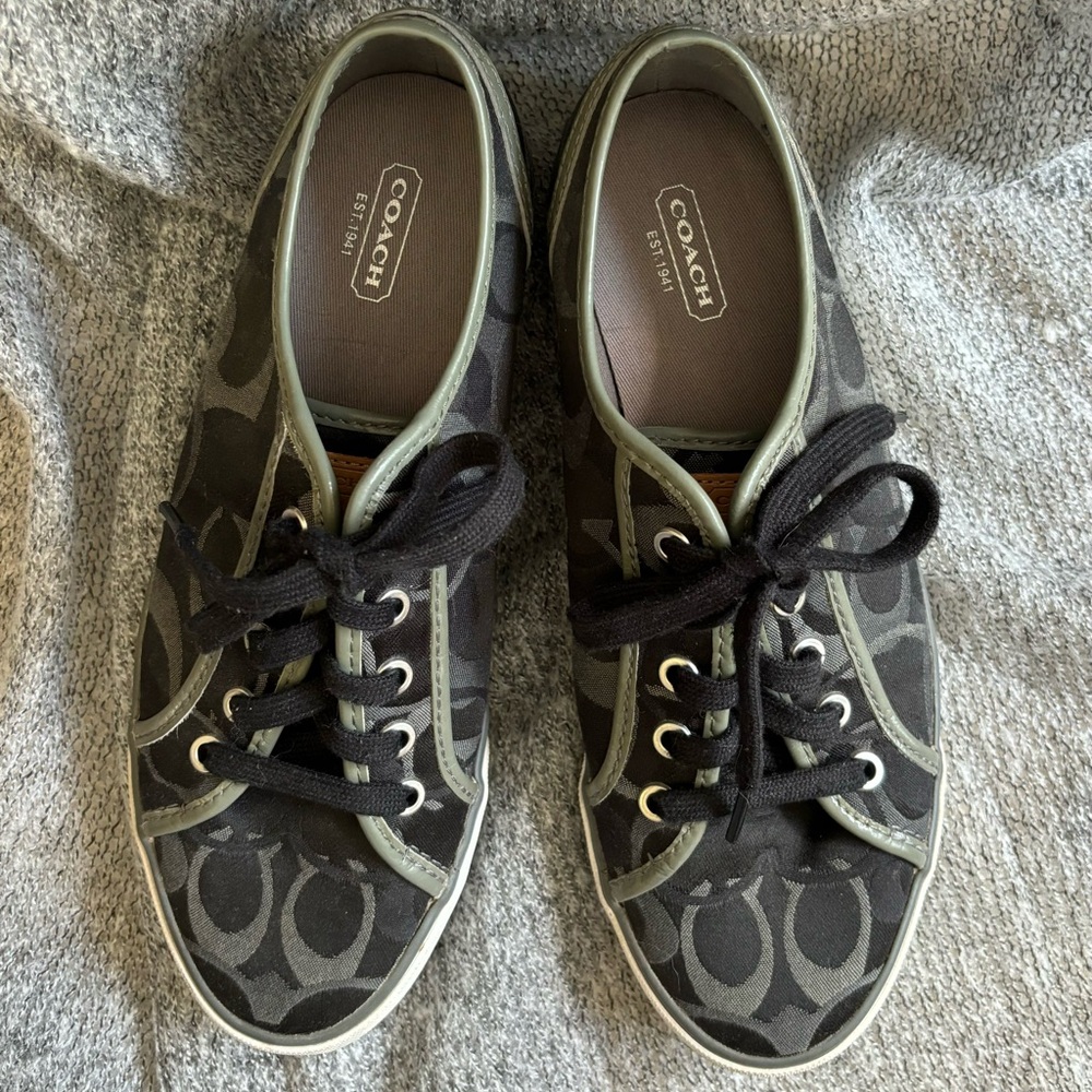 Coach sneakers size 9B. Beautiful classic black and gray with signature logo.